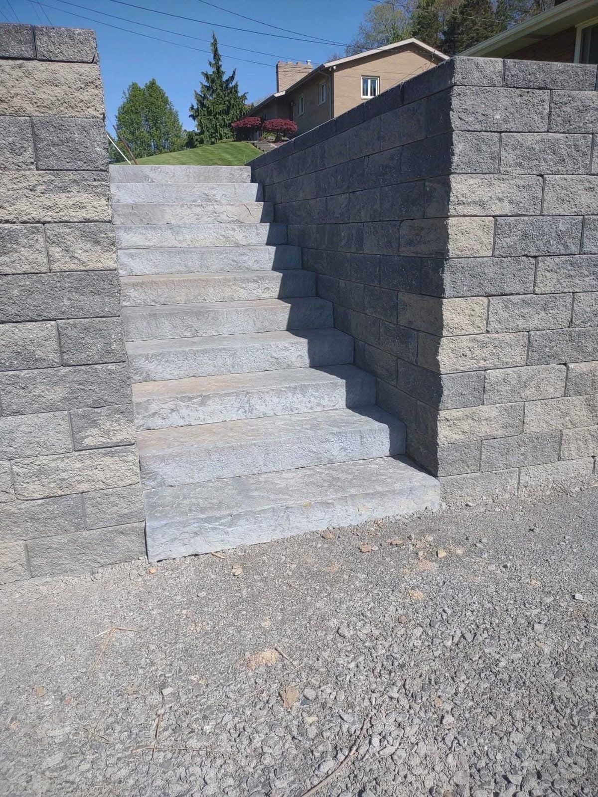 Hardscaping & retaining walls